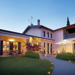 https://villa-archi-bb.hotelinveneto.com